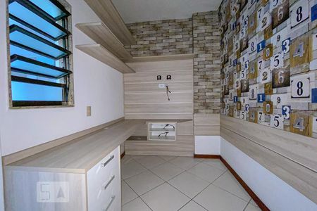 Apartamento à venda com 76m², 2 quartos e 1 vaga Apartamento à venda com 76m², 2 quartos e 1 vagaQuarto de Serviço
