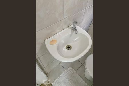 Apartamento à venda com 76m², 2 quartos e 1 vaga Apartamento à venda com 76m², 2 quartos e 1 vagaBanheiro de Serviço