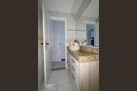 Apartamento à venda com 76m², 2 quartos e 1 vaga Apartamento à venda com 76m², 2 quartos e 1 vagaBanheiro - suíte 1