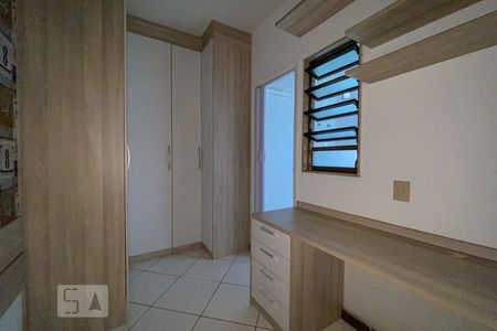 Apartamento à venda com 76m², 2 quartos e 1 vaga Apartamento à venda com 76m², 2 quartos e 1 vagaQuarto de Serviço