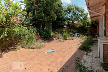 Casa para alugar com 450m², 5 quartos e 1 vagaQuintal