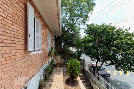 Casa para alugar com 450m², 5 quartos e 1 vagaFachada