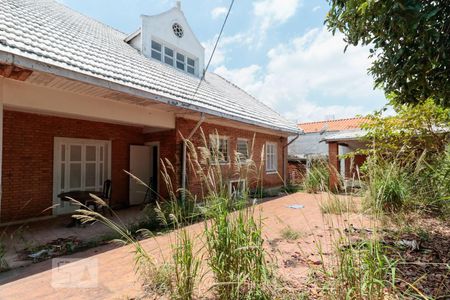 Casa para alugar com 450m², 5 quartos e 1 vagaQuintal