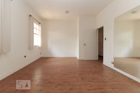 Casa para alugar com 450m², 5 quartos e 1 vagaQuarto 1