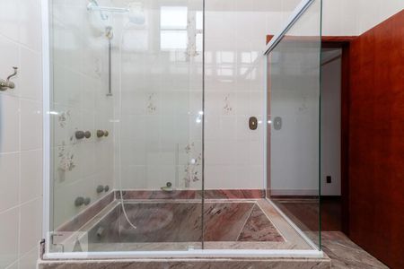 Casa para alugar com 450m², 5 quartos e 1 vagaSuíte 2