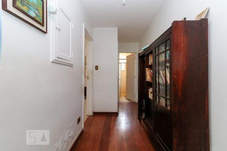 Casa para alugar com 450m², 5 quartos e 1 vagaCorredor