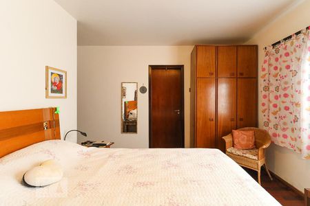 Casa à venda com 170m², 3 quartos e 2 vagas Casa à venda com 170m², 3 quartos e 2 vagasQuarto Suíte