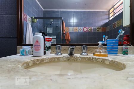 Casa à venda com 170m², 3 quartos e 2 vagas Casa à venda com 170m², 3 quartos e 2 vagasBanheiro da Suíte