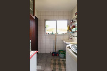 Casa à venda com 170m², 3 quartos e 2 vagas Casa à venda com 170m², 3 quartos e 2 vagasÁrea de Serviço