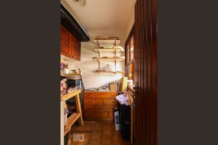 Casa à venda com 170m², 3 quartos e 2 vagas Casa à venda com 170m², 3 quartos e 2 vagasQuarto de Serviço