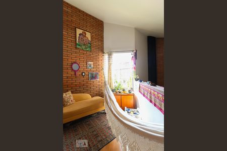 Casa à venda com 170m², 3 quartos e 2 vagas Casa à venda com 170m², 3 quartos e 2 vagasSala de TV