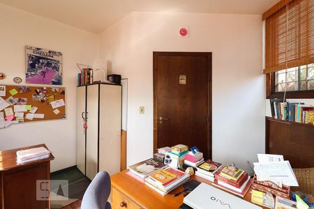 Casa à venda com 170m², 3 quartos e 2 vagas Casa à venda com 170m², 3 quartos e 2 vagasQuarto 3