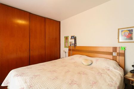 Casa à venda com 170m², 3 quartos e 2 vagas Casa à venda com 170m², 3 quartos e 2 vagasQuarto Suíte