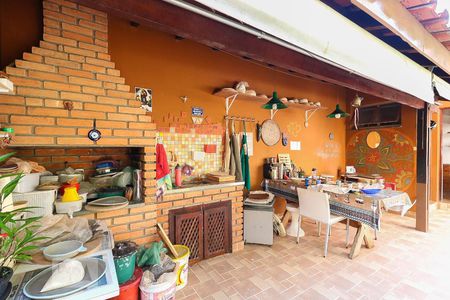 Casa à venda com 170m², 3 quartos e 2 vagas Casa à venda com 170m², 3 quartos e 2 vagasÁrea Gourmet