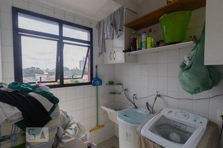 Apartamento à venda com 74m², 3 quartos e 2 vagas Apartamento à venda com 74m², 3 quartos e 2 vagasÁrea de Serviço