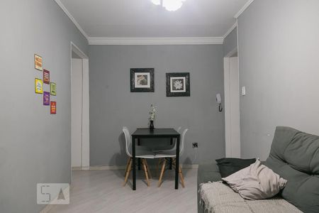 Sala de apartamento para alugar com 3 quartos, 90m² em Humaitá, Porto Alegre