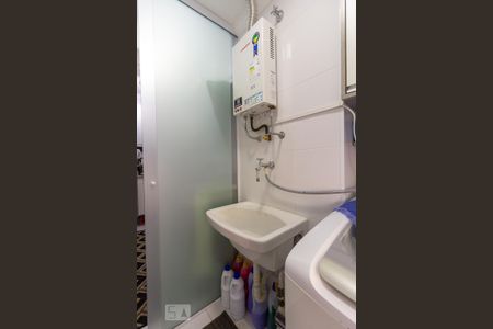 Apartamento à venda com 64m², 2 quartos e 1 vaga Apartamento à venda com 64m², 2 quartos e 1 vagaÁrea de Serviço