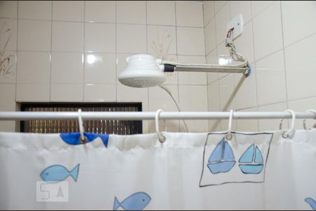 Casa à venda com 135m², 2 quartos e 4 vagasBanheiro Social