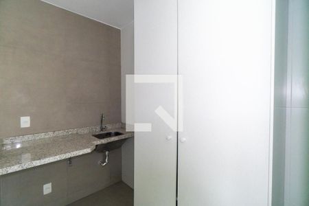 Apartamento à venda com 281m², 3 quartos e 3 vagas Apartamento à venda com 281m², 3 quartos e 3 vagasÁrea de Serviço