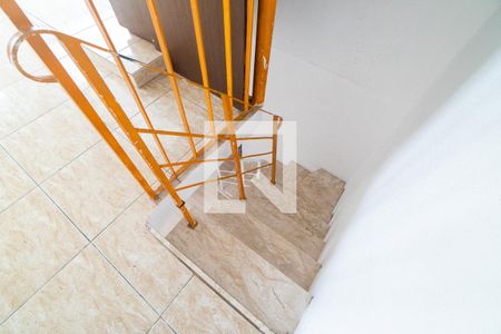 Apartamento à venda com 281m², 3 quartos e 3 vagas Apartamento à venda com 281m², 3 quartos e 3 vagasEscada