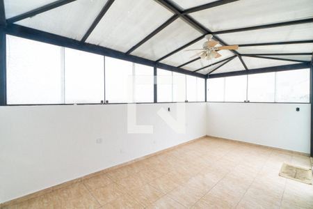 Apartamento à venda com 281m², 3 quartos e 3 vagas Apartamento à venda com 281m², 3 quartos e 3 vagasCobertura
