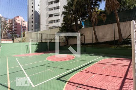 Apartamento à venda com 281m², 3 quartos e 3 vagas Apartamento à venda com 281m², 3 quartos e 3 vagasQuadra Esportiva