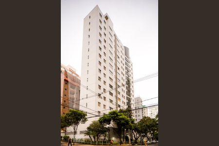 Apartamento para alugar com 82m², 3 quartos e 2 vagas Apartamento para alugar com 82m², 3 quartos e 2 vagasFachada