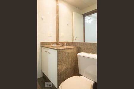 Apartamento para alugar com 82m², 3 quartos e 2 vagas Apartamento para alugar com 82m², 3 quartos e 2 vagasBanheiro do Quarto 3