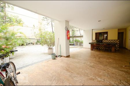 Apartamento à venda com 222m², 4 quartos e 2 vagas Apartamento à venda com 222m², 4 quartos e 2 vagasÁrea comum