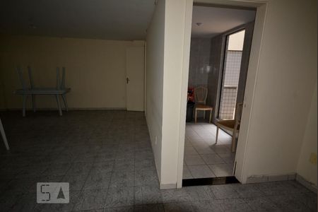 Apartamento à venda com 330m², 4 quartos e 4 vagas Apartamento à venda com 330m², 4 quartos e 4 vagasSalão de Festas