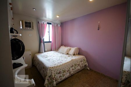 Apartamento à venda com 330m², 4 quartos e 4 vagas Apartamento à venda com 330m², 4 quartos e 4 vagasQuarto 4