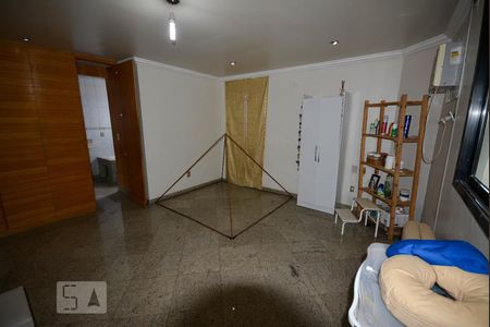 Apartamento à venda com 330m², 4 quartos e 4 vagas Apartamento à venda com 330m², 4 quartos e 4 vagasSuíte 1
