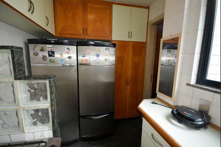 Apartamento à venda com 330m², 4 quartos e 4 vagas Apartamento à venda com 330m², 4 quartos e 4 vagasCozinha