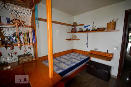 Apartamento à venda com 330m², 4 quartos e 4 vagas Apartamento à venda com 330m², 4 quartos e 4 vagasQuarto 3