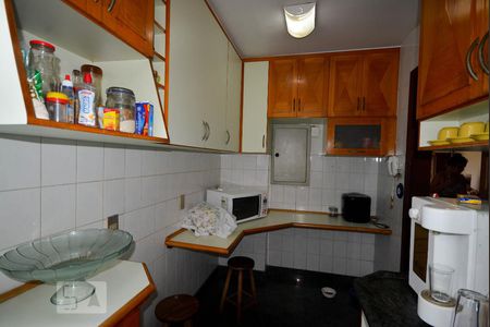 Apartamento à venda com 330m², 4 quartos e 4 vagas Apartamento à venda com 330m², 4 quartos e 4 vagasCozinha