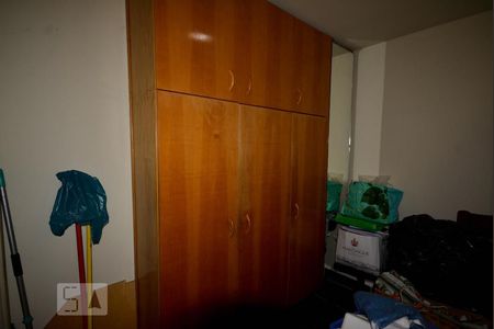 Apartamento à venda com 330m², 4 quartos e 4 vagas Apartamento à venda com 330m², 4 quartos e 4 vagasQuarto de Serviço