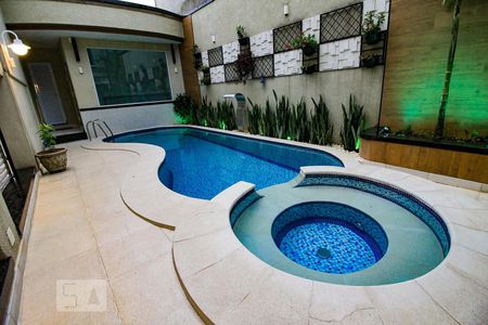 Casa à venda com 600m², 4 quartos e 5 vagasPiscina