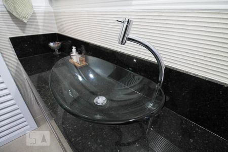 Casa à venda com 600m², 4 quartos e 5 vagasBanheiro sauna 