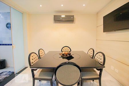 Casa à venda com 600m², 4 quartos e 5 vagasSala jantar