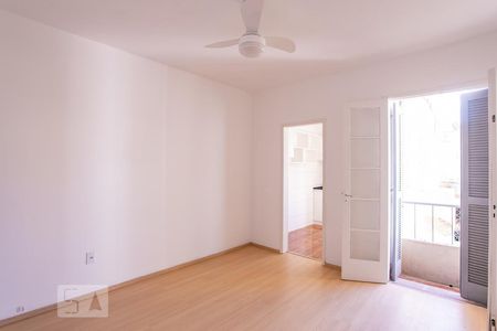Sala de apartamento para alugar com 1 quarto, 52m² em Centro Histórico, Porto Alegre