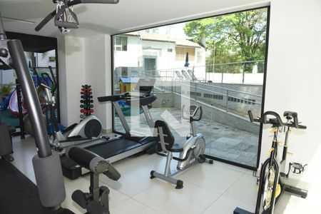 Apartamento à venda com 80m², 2 quartos e 2 vagasÁrea comum - Academia