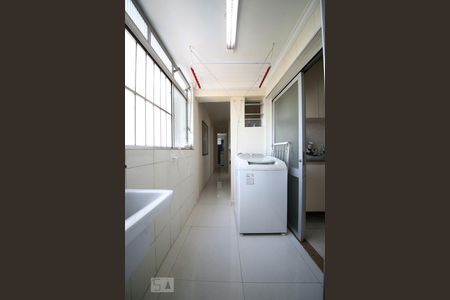 Apartamento à venda com 80m², 2 quartos e 2 vagasÁrea de Serviço