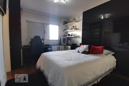 Apartamento à venda com 190m², 4 quartos e 3 vagas Apartamento à venda com 190m², 4 quartos e 3 vagasSuíte-1