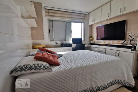 Apartamento à venda com 190m², 4 quartos e 3 vagas Apartamento à venda com 190m², 4 quartos e 3 vagasQuarto-1