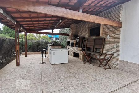 Apartamento à venda com 190m², 4 quartos e 3 vagas Apartamento à venda com 190m², 4 quartos e 3 vagasÁrea comum - Churrasqueira