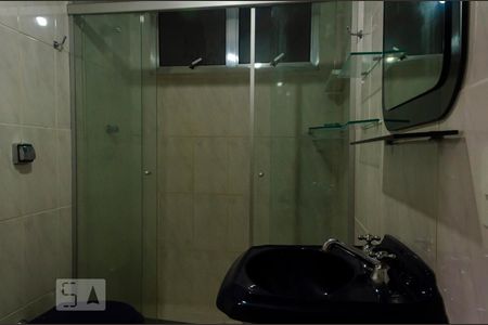 Banheiro de apartamento para alugar com 2 quartos, 82m² em Centro, São Paulo
