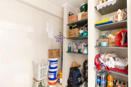 Casa à venda com 180m², 3 quartos e 2 vagasÁrea de Serviço