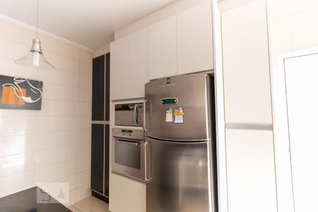 Casa à venda com 180m², 3 quartos e 2 vagasCozinha