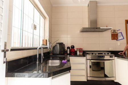 Casa à venda com 180m², 3 quartos e 2 vagasCozinha