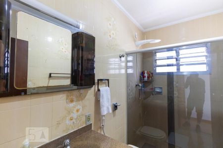 Casa à venda com 180m², 3 quartos e 2 vagasBanheiro da Suíte